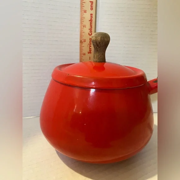 Red enamel VTG rustic fondue pot saucepan - Picture 6 of 9